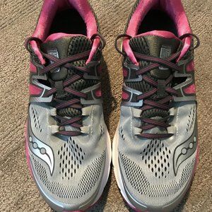Women’s Saucony Hurricane ISO 3 S10348-1 Size 11 M